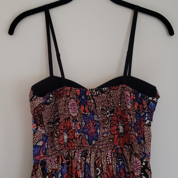 Dress w/pockets - Picture 4 of 8